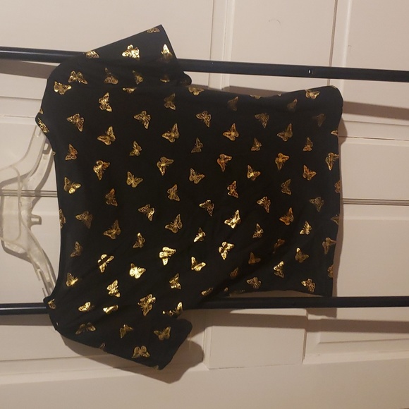 Shein black and gold butterfly crop top - Picture 3 of 4